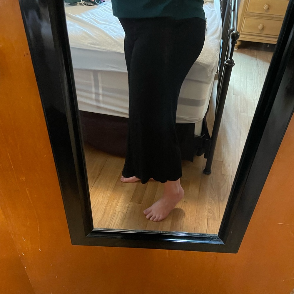 Black, comfy electric band, wide leg pants. Size medium - Picture 3 of 11